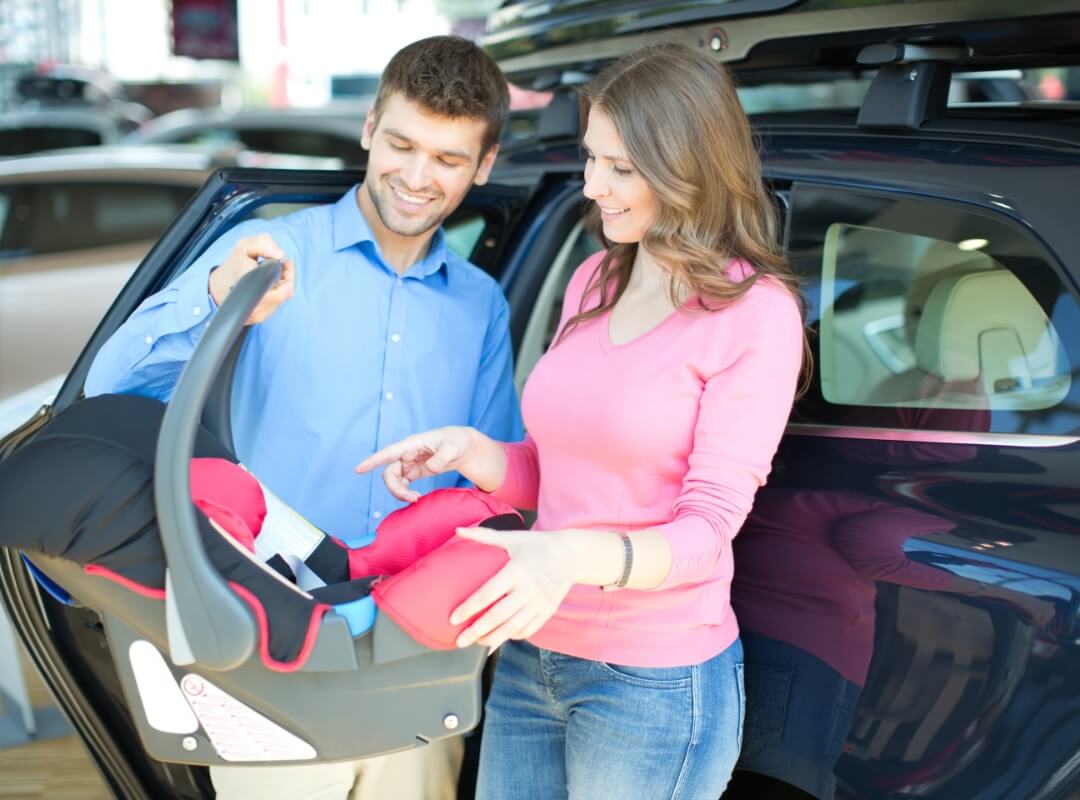 Banner Roditeli Avtokreslo Bcstore Родители с малышом в автокресле bcstore