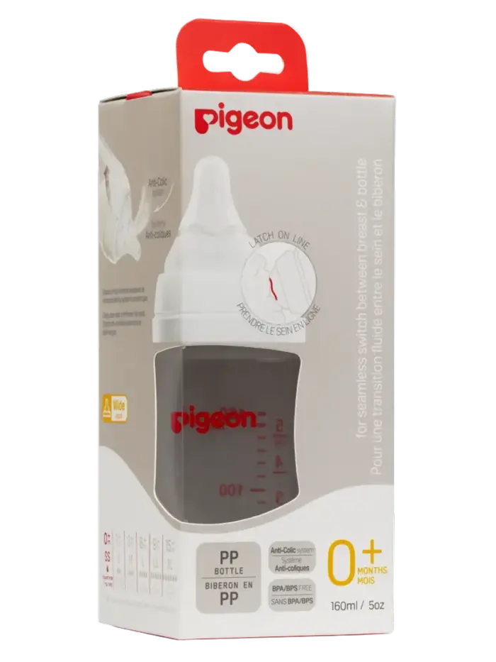 Бутылочка для кормления пластиковая Pigeon