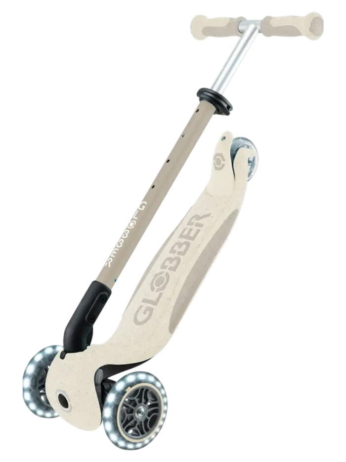 trehkolesnyi-samokat-globber-go-deluxe-taupe-2 trehkolesnyi-samokat-globber-go-deluxe-taupe-2